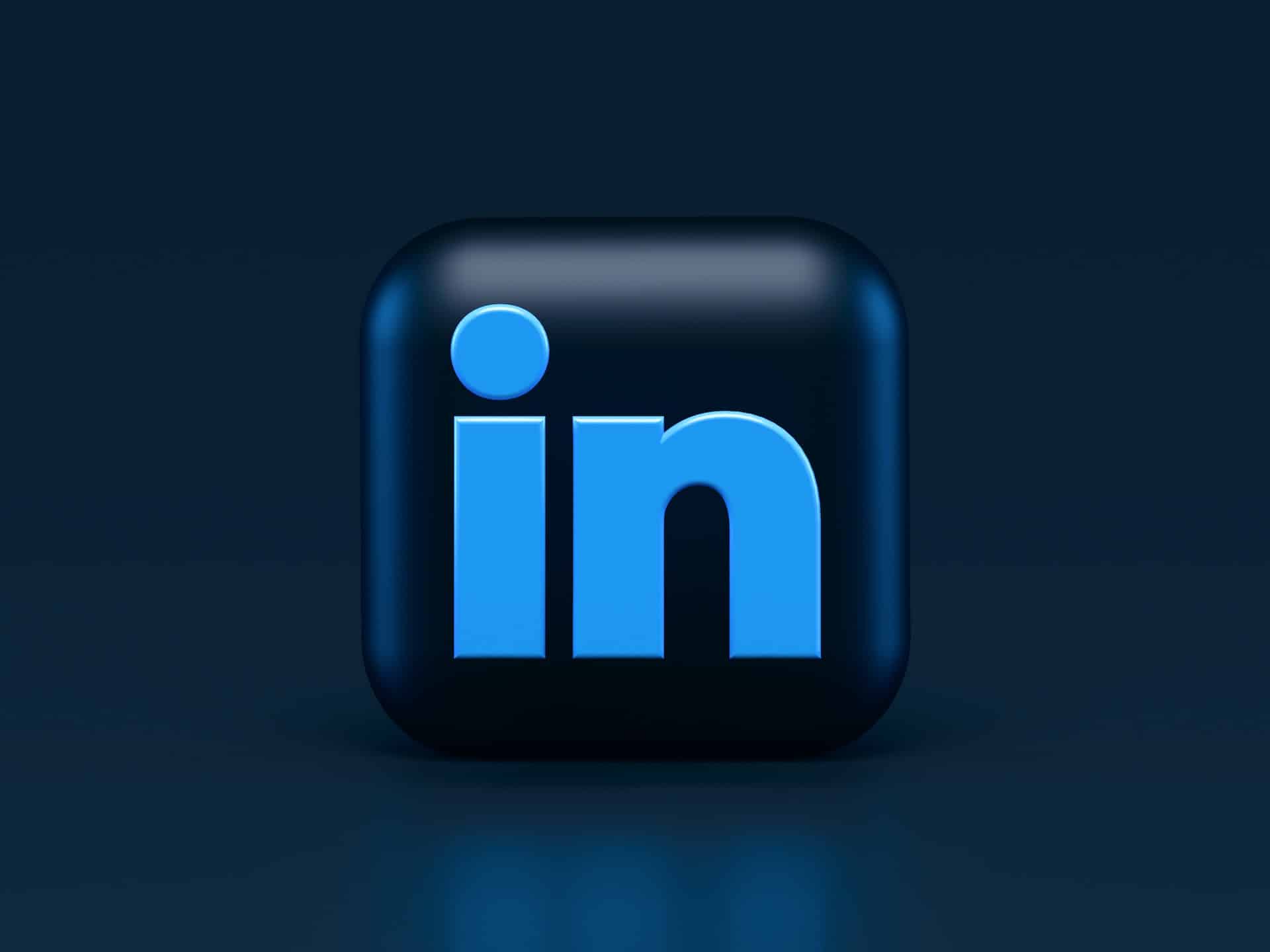 Photo by Alexander Shatov on Unsplash - linkedin marketing