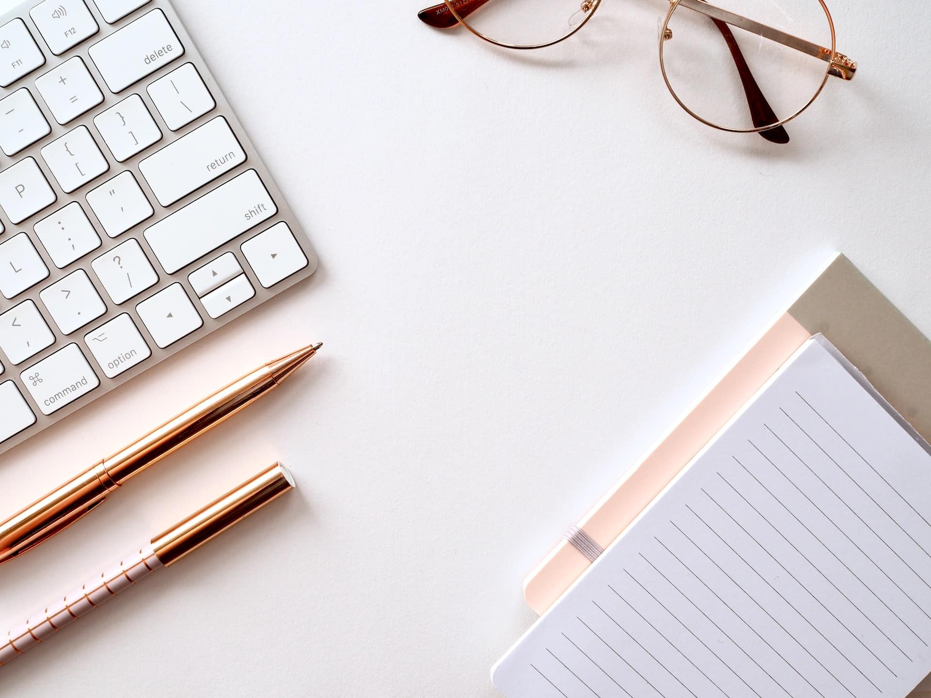 Photo by Jess Bailey on Unsplash - office keyboard