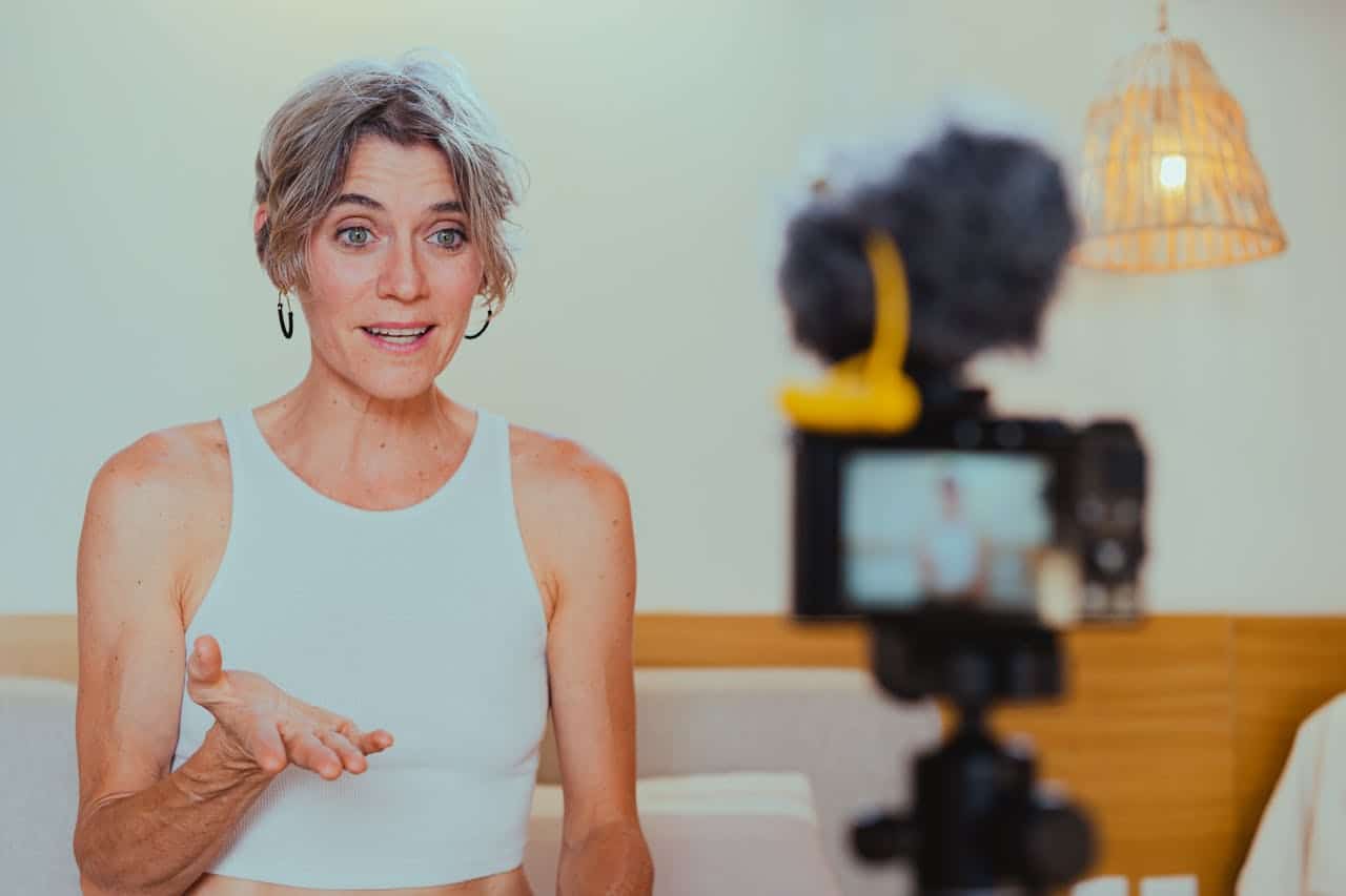 Photo by Los Muertos Crew: https://www.pexels.com/photo/elderly-woman-vlogging-7261085/ -- influencer, event planning resources