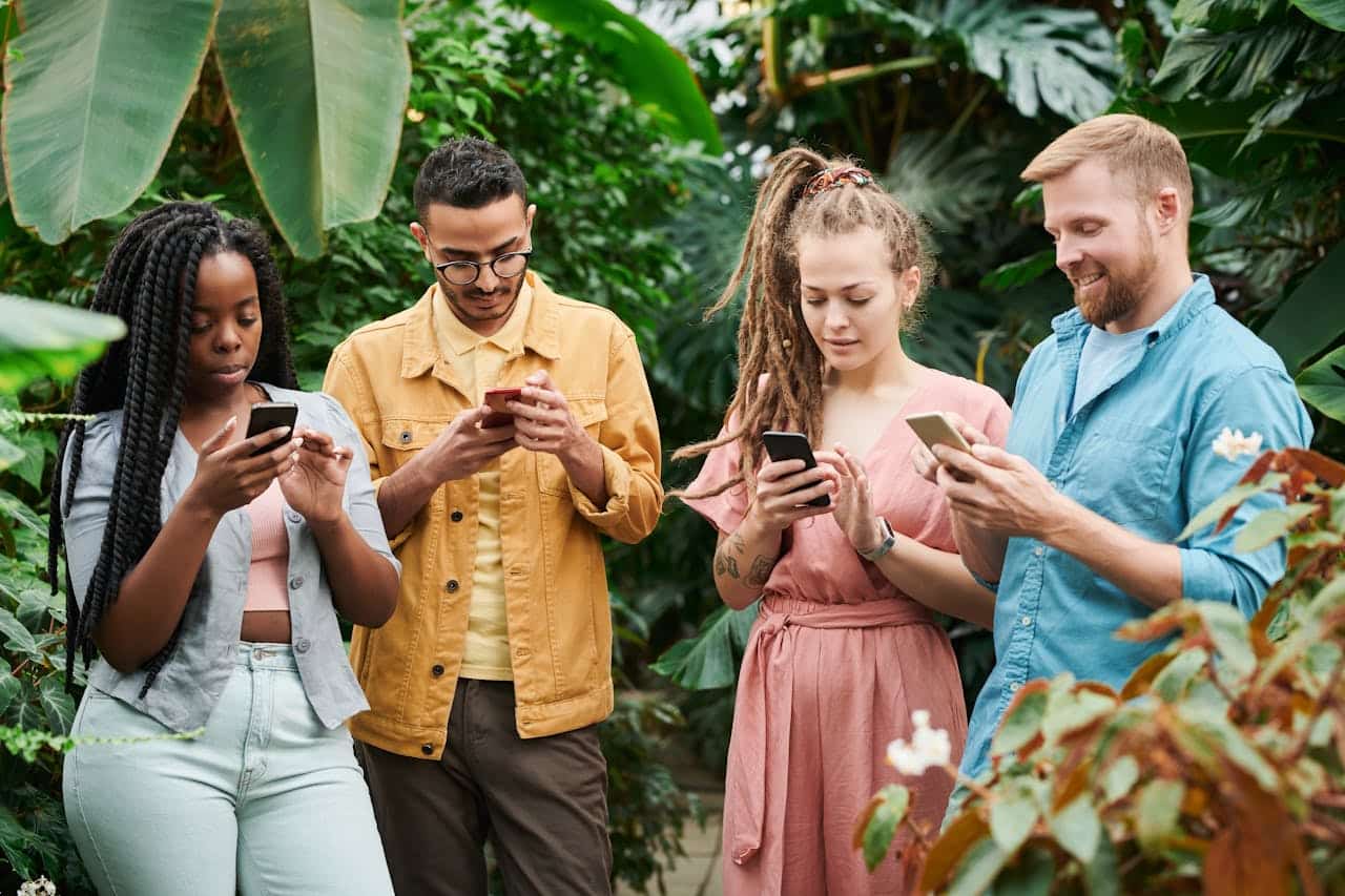 https://www.pexels.com/photo/photo-of-people-holding-cellphones-3228761/ Photo by fauxels on Pexels