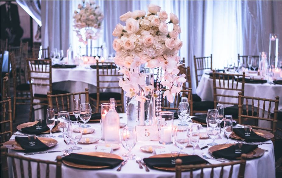 Photo by Tae Fuller: https://www.pexels.com/photo/pink-and-white-roses-centerpiece-on-top-of-table-1616113/ sensory experiences