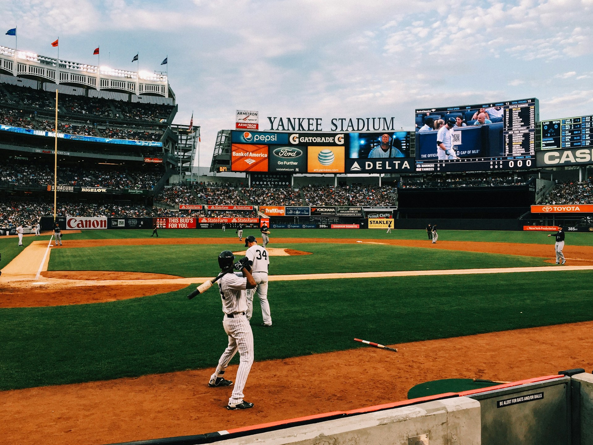 https://unsplash.com/photos/baseball-players-playing-on-field-during-daytime-wNQ4lFafIfI Photo by Chanan Greenblatt on Unsplash